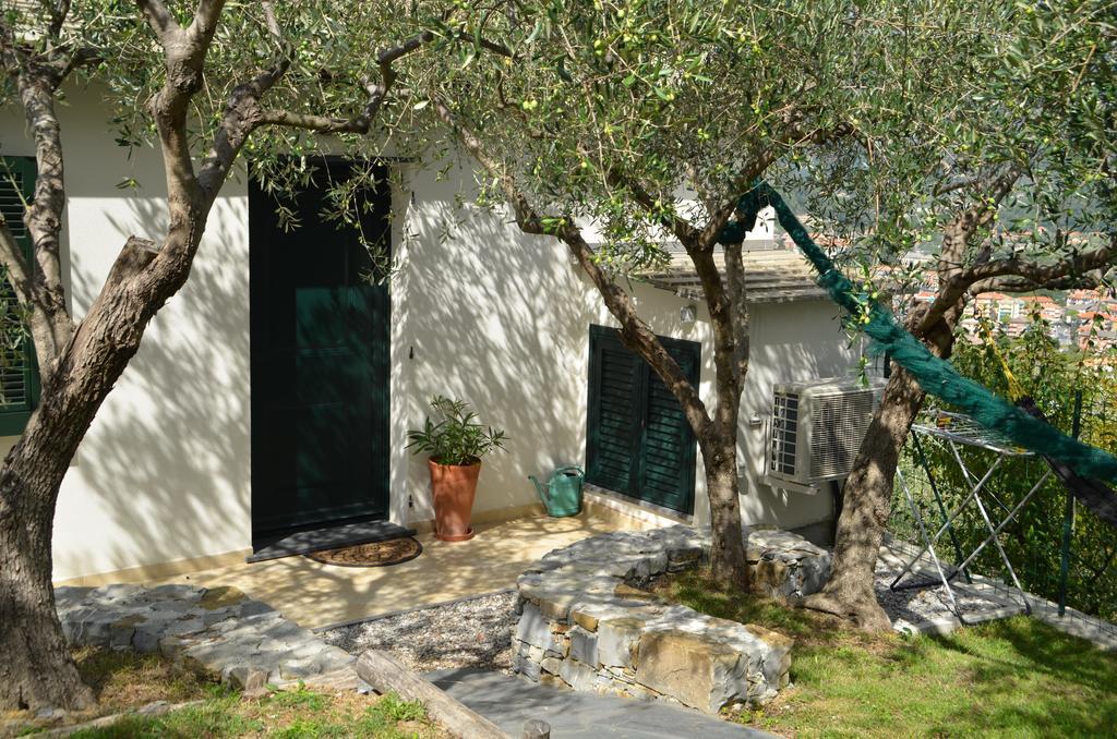 Agri Bed - L'Affittacamere In Collina - Guest Room On The Hill Lavagna Phòng bức ảnh